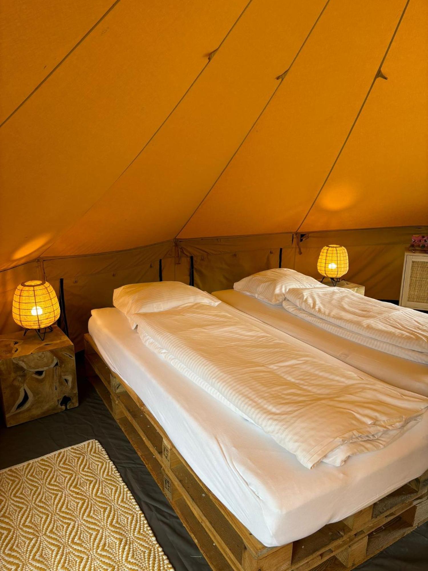 Hotel Glamping Bivak - Urban Gardens Gent Esterno foto